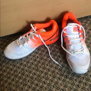 Size 8 Nike shoes worn once